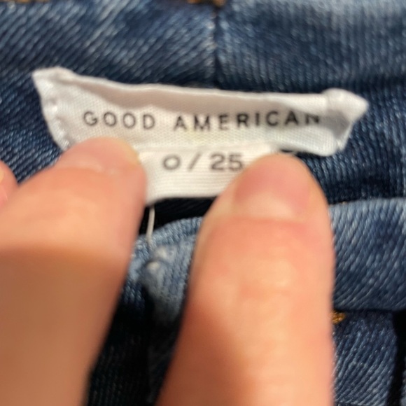 GOOD AMERICAN Women’s Distressed Raw Edge Jeans - Picture 5 of 8